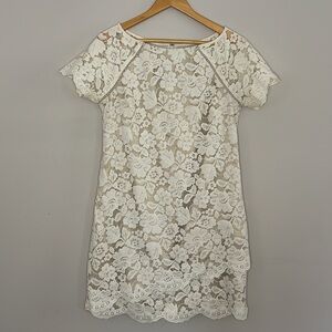 VINCE CAMUTO Floral Lace Scallopped Mini Dress Straight Shift Size 12